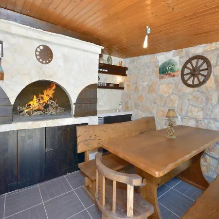 Pinia Villa